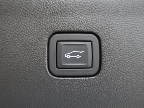 Used 2024 Buick Enclave Essence w/ LPO, Floor Liner Package FWD image 23