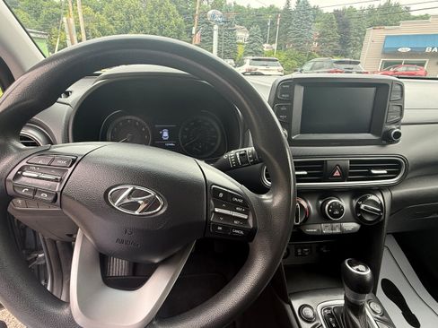 Used 2021 Hyundai Kona SE w/ Cargo Package AWD/4WD image 9