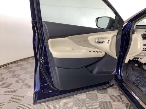 Used 2023 Nissan Murano SL w/ SL Moonroof Package image 15