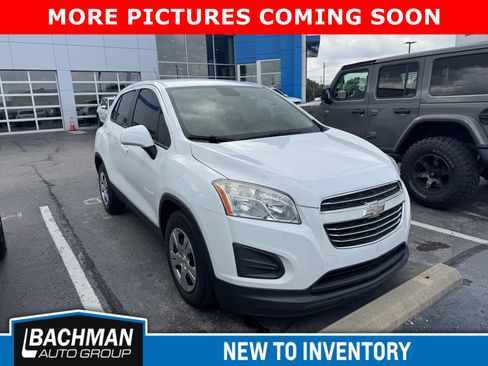 Used 2016 Chevrolet Trax LS FWD image 1