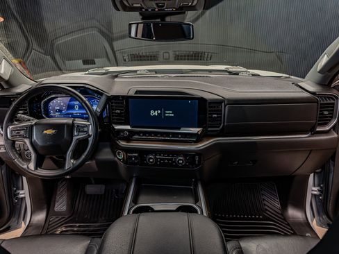 Used 2024 Chevrolet Silverado 2500 LT w/ Safety Package image 18