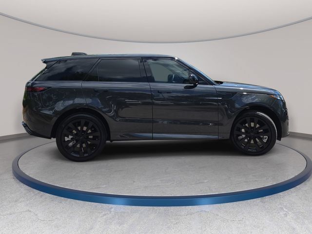 New 2026 Land Rover Range Rover Sport Dynamic SE AWD/4WD image 4
