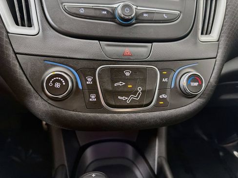 Used 2017 Chevrolet Malibu LS FWD image 15