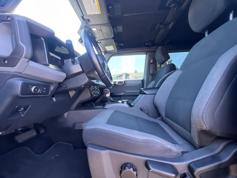 Used 2021 Ford Bronco Big Bend w/ Sasquatch Package image 24