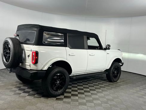 Used 2022 Ford Bronco Outer Banks image 8