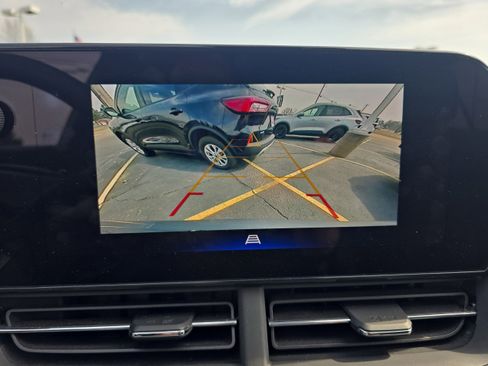 Used 2024 Chevrolet Trax LT w/ Driver Confidence Package image 20