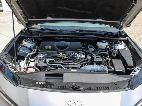 Used 2025 Toyota Camry SE FWD image 28