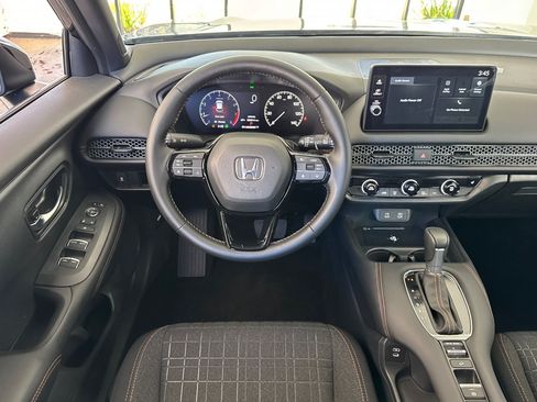 Certified 2026 Honda HR-V Sport image 29