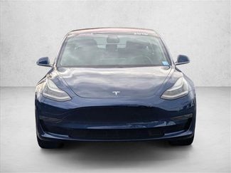 Used 2018 Tesla Model 3 Mid Range video 2