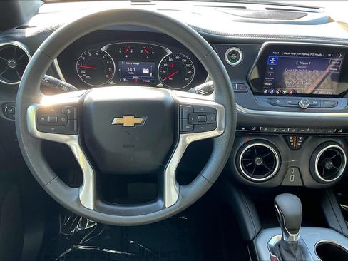 Used 2022 Chevrolet Blazer LT FWD image 6
