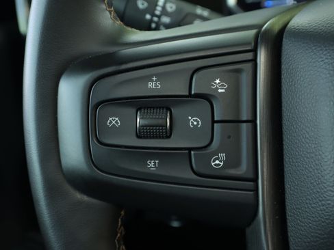 Used 2024 GMC Sierra 2500 AT4 w/ AT4 Premium Plus Package AWD/4WD image 27