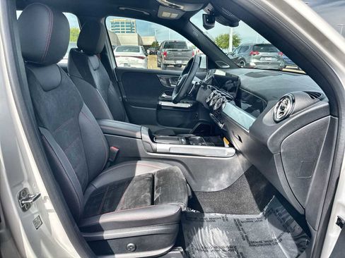 Used 2026 Mercedes-Benz GLB 35 AMG 4MATIC image 9