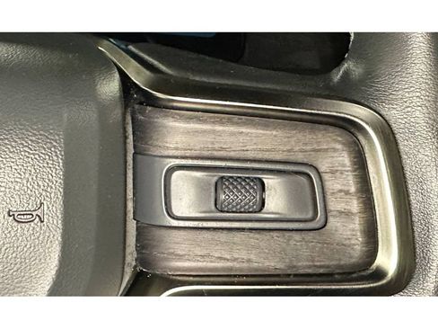 Used 2022 Rivian R1T Adventure AWD/4WD image 26