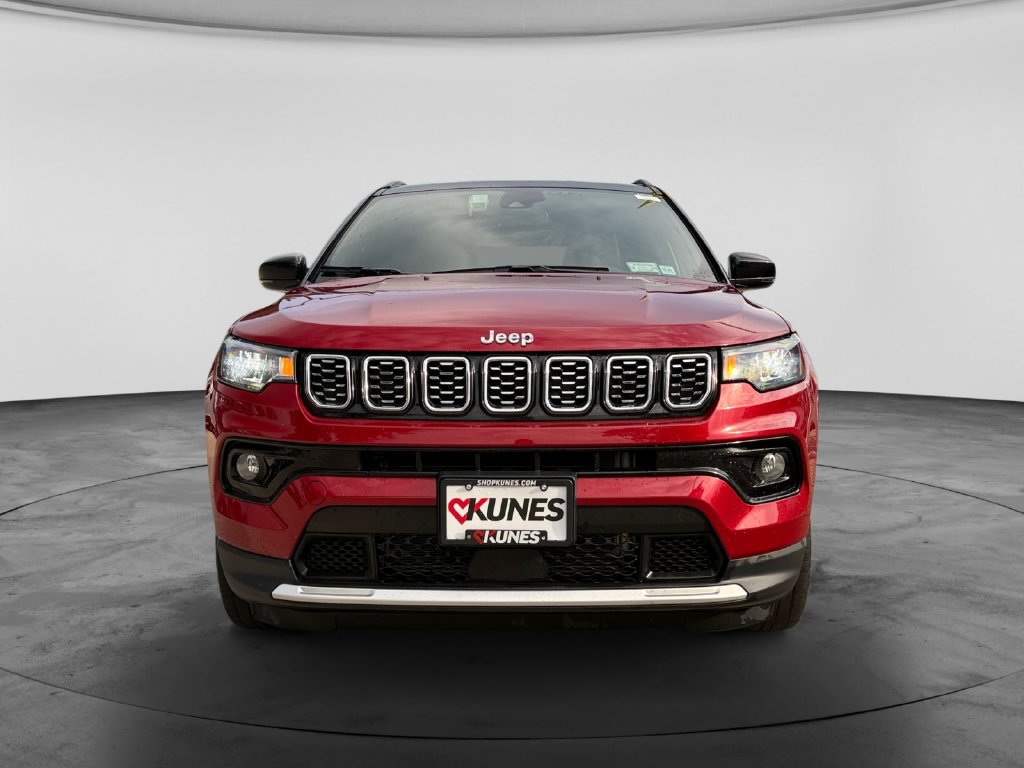 Used 2025 Jeep Compass Limited AWD/4WD image 3