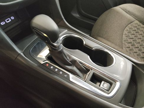 Used 2024 Chevrolet Equinox LT image 26