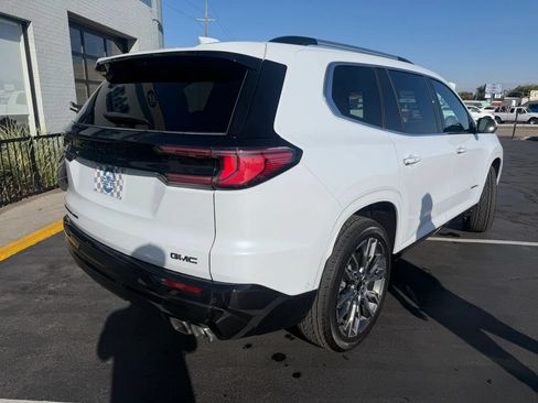 Used 2026 GMC Acadia Denali Ultimate AWD/4WD image 4