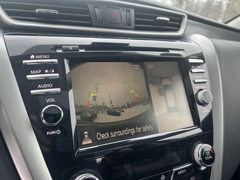 Used 2020 Nissan Murano SL image 18