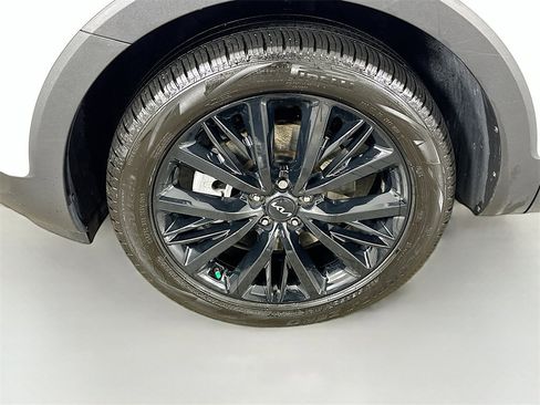 Certified 2022 Kia Telluride SX image 16