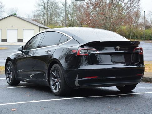 Used 2019 Tesla Model 3 Standard Range Plus image 8