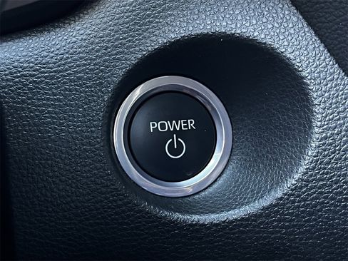 Used 2023 Toyota Corolla Cross AWD Hybrid image 19