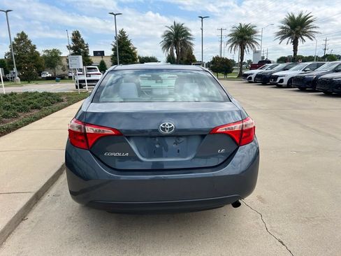 Used 2017 Toyota Corolla LE FWD image 4