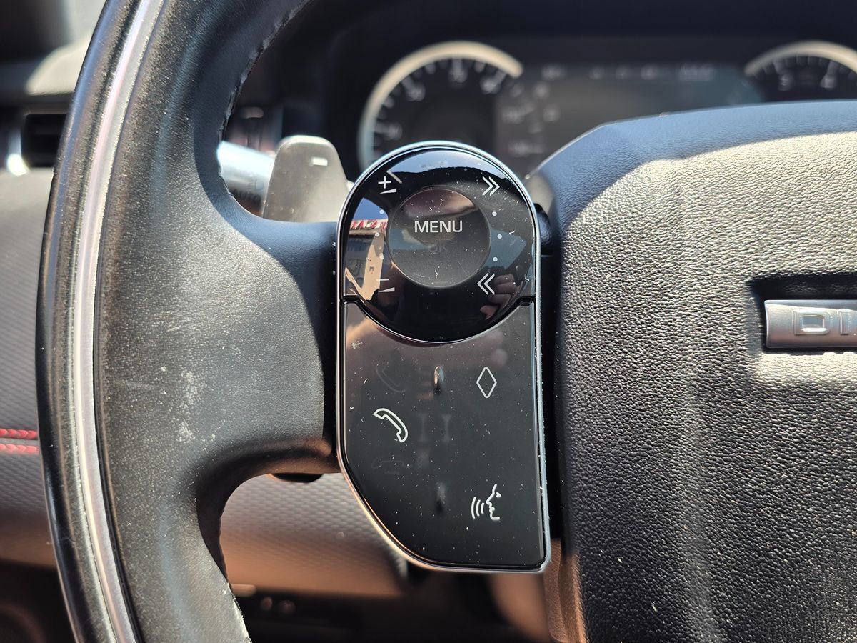 Used 2020 Land Rover Discovery Sport S R-Dynamic AWD/4WD image 33