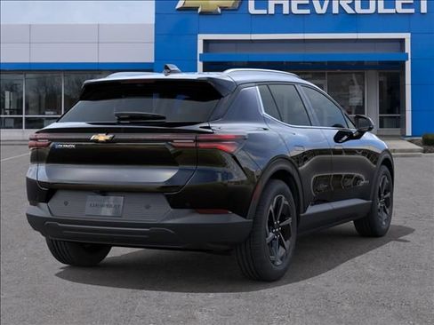 New 2026 Chevrolet Equinox EV LT FWD image 4