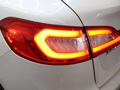 Used 2018 Lincoln MKX Reserve w/ Lincoln MKX Climate Package image 27