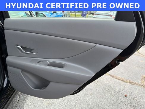 Used 2025 Hyundai Elantra Blue image 16