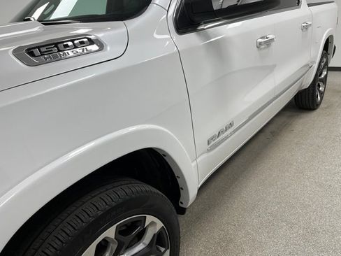 Used 2022 RAM 1500 Limited w/ Body-Colour Bumper Group AWD/4WD image 11