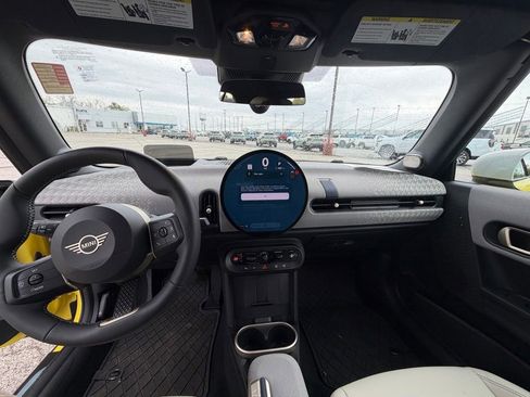 Used 2025 MINI Cooper S FWD image 11
