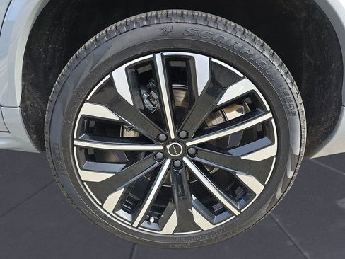 New 2026 Volvo XC90 T8 Plus image 46