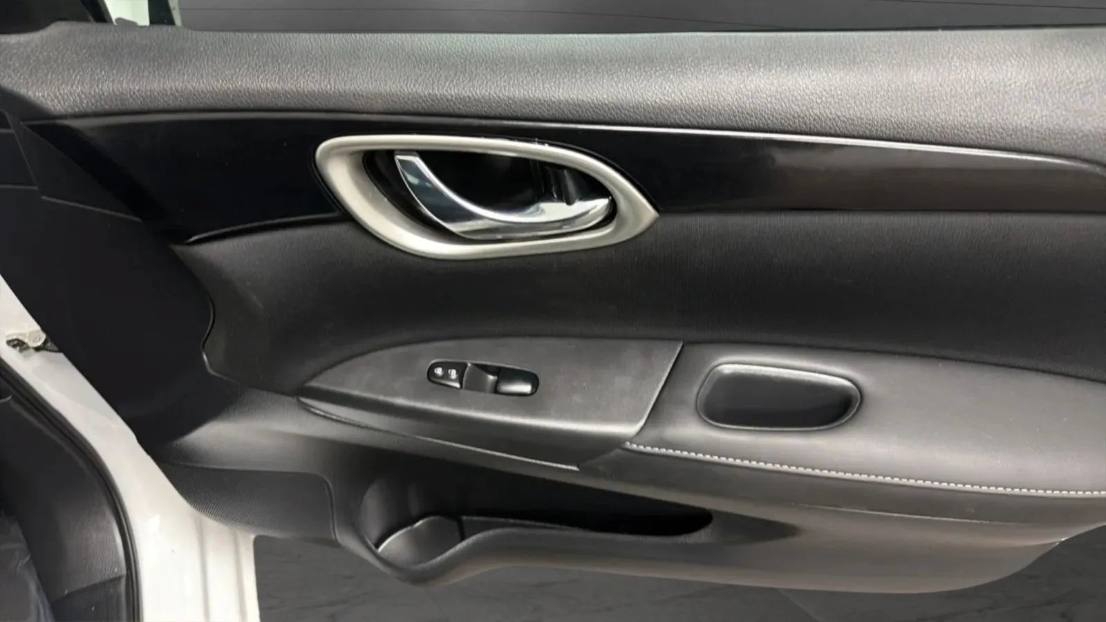 Used 2019 Nissan Sentra SV FWD image 24