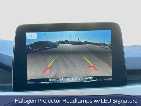 Used 2022 Ford Escape SE w/ SE Sport Appearance Package image 18