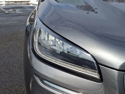 Used 2022 Lincoln Corsair AWD w/ Premium Package image 12