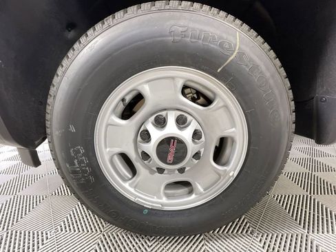 Used 2024 GMC Sierra 2500 Pro w/ Convenience Package image 32