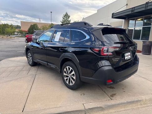 Used 2023 Subaru Outback Premium AWD/4WD image 8