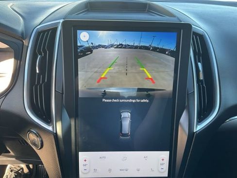 Used 2024 Ford Edge Titanium image 16