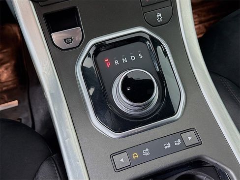 Used 2015 Land Rover Range Rover Evoque Pure image 17