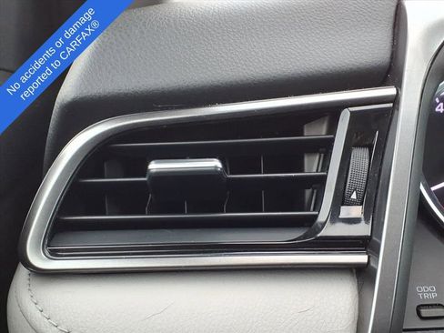 Used 2019 Toyota Camry SE image 29