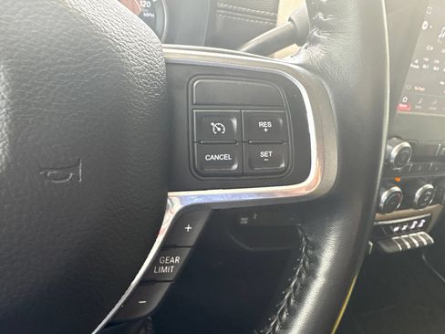 Used 2022 RAM 2500 Laramie AWD/4WD image 30