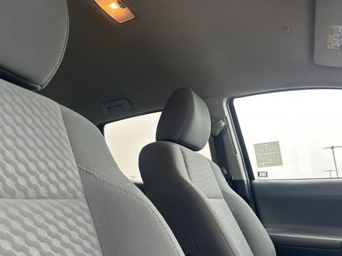 Used 2022 Toyota Tacoma SR5 image 16