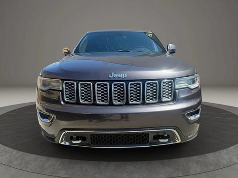 Used 2017 Jeep Grand Cherokee Overland AWD/4WD image 2