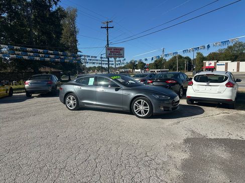 Used 2013 Tesla Model S Signature image 2