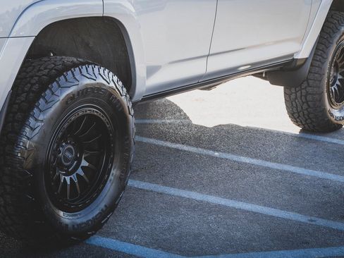 Used 2023 Toyota 4Runner SR5 Premium image 30