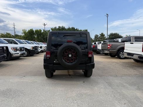 Used 2016 Jeep Wrangler Unlimited Sport AWD/4WD image 37