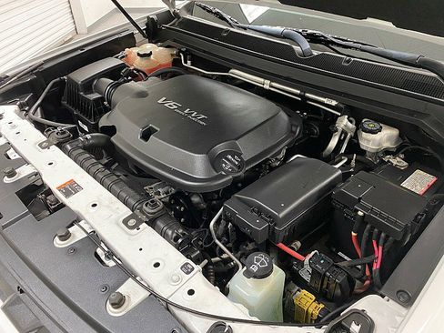 Used 2021 Chevrolet Colorado LT w/ LT Convenience Package image 16