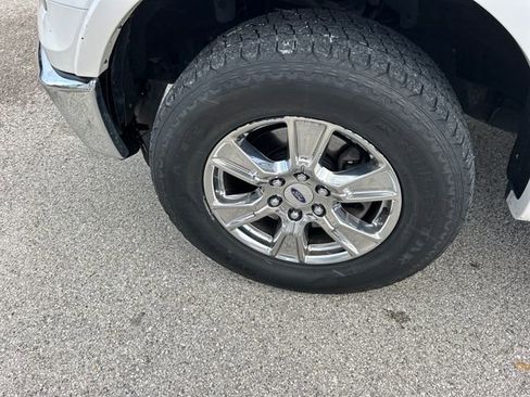 Used 2015 Ford F150 Lariat image 51