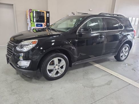 Used 2016 Chevrolet Equinox LT w/ Convenience Package AWD/4WD image 2