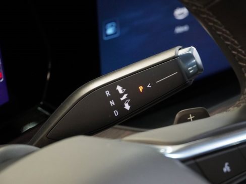 Used 2025 Chevrolet Tahoe LS image 22